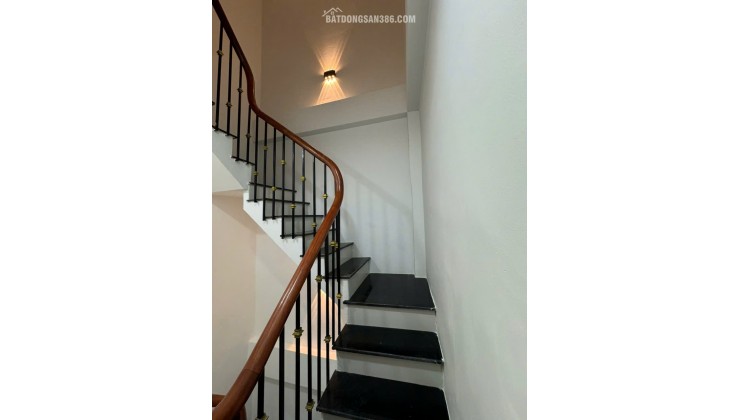 Cho thuê nhà, 90m2- 5T, Nguyễn Chánh, Nam Trung Yên, Trung Kính -26 tr